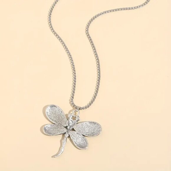 Turquoise Dragonfly Necklace Boho Hippie Native Southwest Lucky Blue Silver - Picture 2 of 3